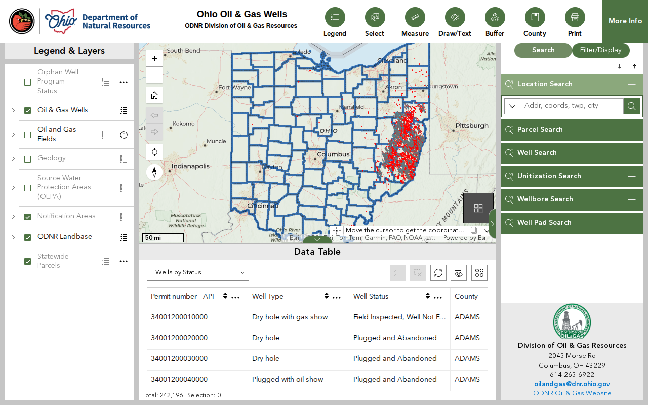 The ODNR Oil & Gas Well Locator showing Ohio county boundaries with oil and gas wells in red concentrated across the eastern counties, the layer list including Orphan Well Program Status, the search panel, and a data table of wells by status